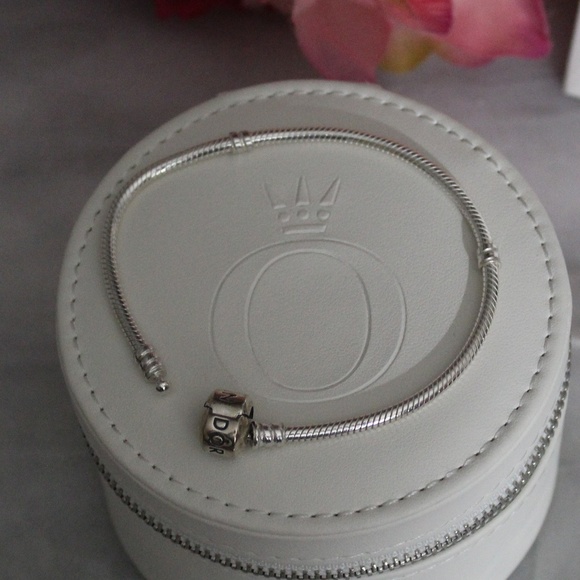 Classic Pandora Charm Bracelet Barrel Clasp 7.9 in - Picture 5 of 8